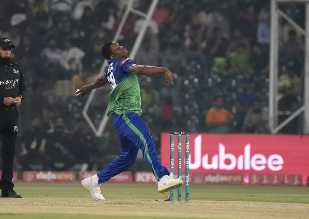 Sheldon Cottrell during his bowling for Multan Sultans | sknowpedia